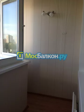 Отделка балкона и лоджии пластиковыми ПВХ панелями в Видном от компании МосБалкон