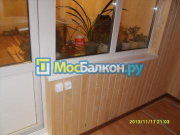 Отделка лоджии деревом