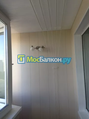 Отделка балкона и лоджии пластиковыми ПВХ панелями в Видном от компании МосБалкон