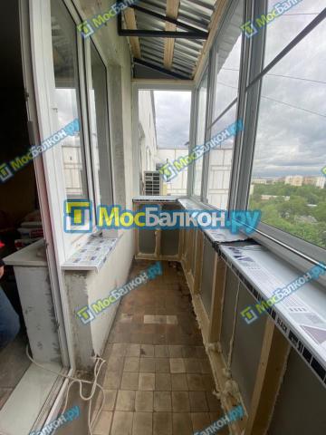 Алюминиевое остекление на последнем этаже с крышей