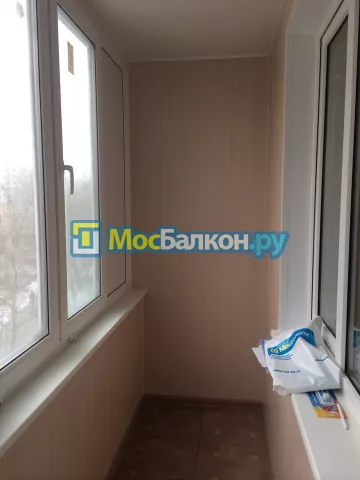 Отделка балкона и лоджии пластиковыми ПВХ панелями в Видном от компании МосБалкон