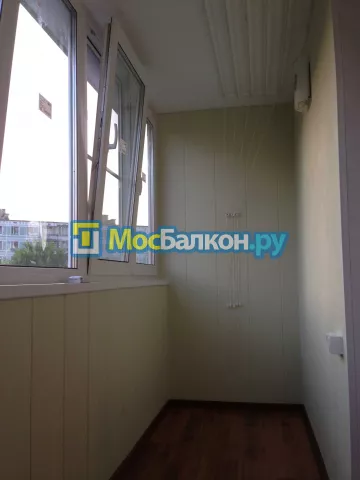 Отделка балкона и лоджии пластиковыми ПВХ панелями в Видном от компании МосБалкон