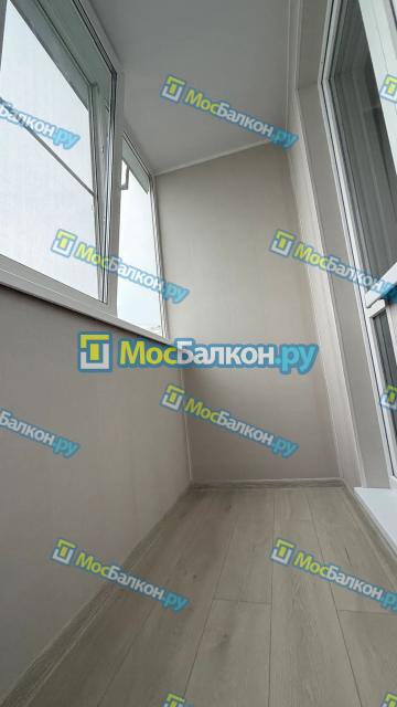 Остекление прямой лоджии пластиковыми окнамРЕХАУ и отделка под ключ