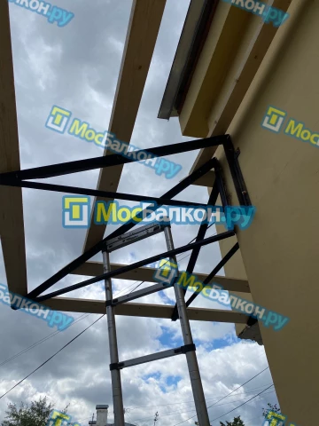 Крыша на балконе в Видном монтаж и ремонт по выгодной цене от МосБалкон