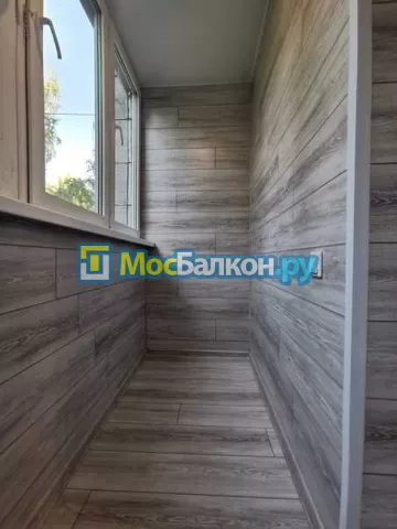 Отделка балкона и лоджии пластиковыми ПВХ панелями в Видном от компании МосБалкон